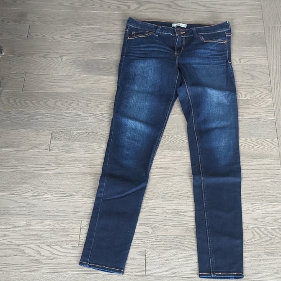 Hollister Dark Blue Mid Rise Skinny Jeans - Size 28 Great Condition - Picture 2 of 5